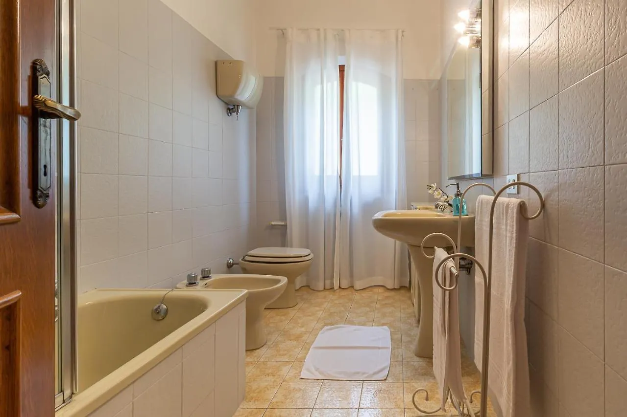 Villa Donatelli - Spacious Panoramic Villa, Perfect For Visiting Tuscany Chiusi 0*,  Italy